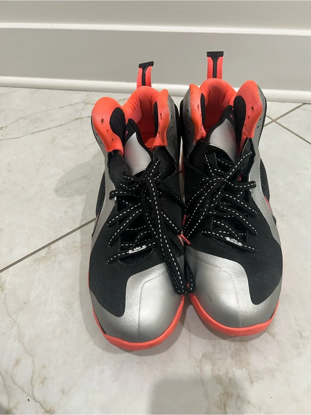 Nike LeBron 9 Bright Mango Sneakers Size 14 US